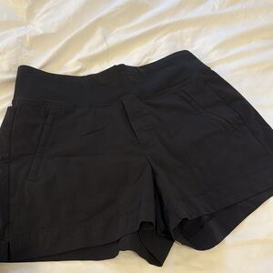 Athleta Trekkie North Short, athletic shorts size 10